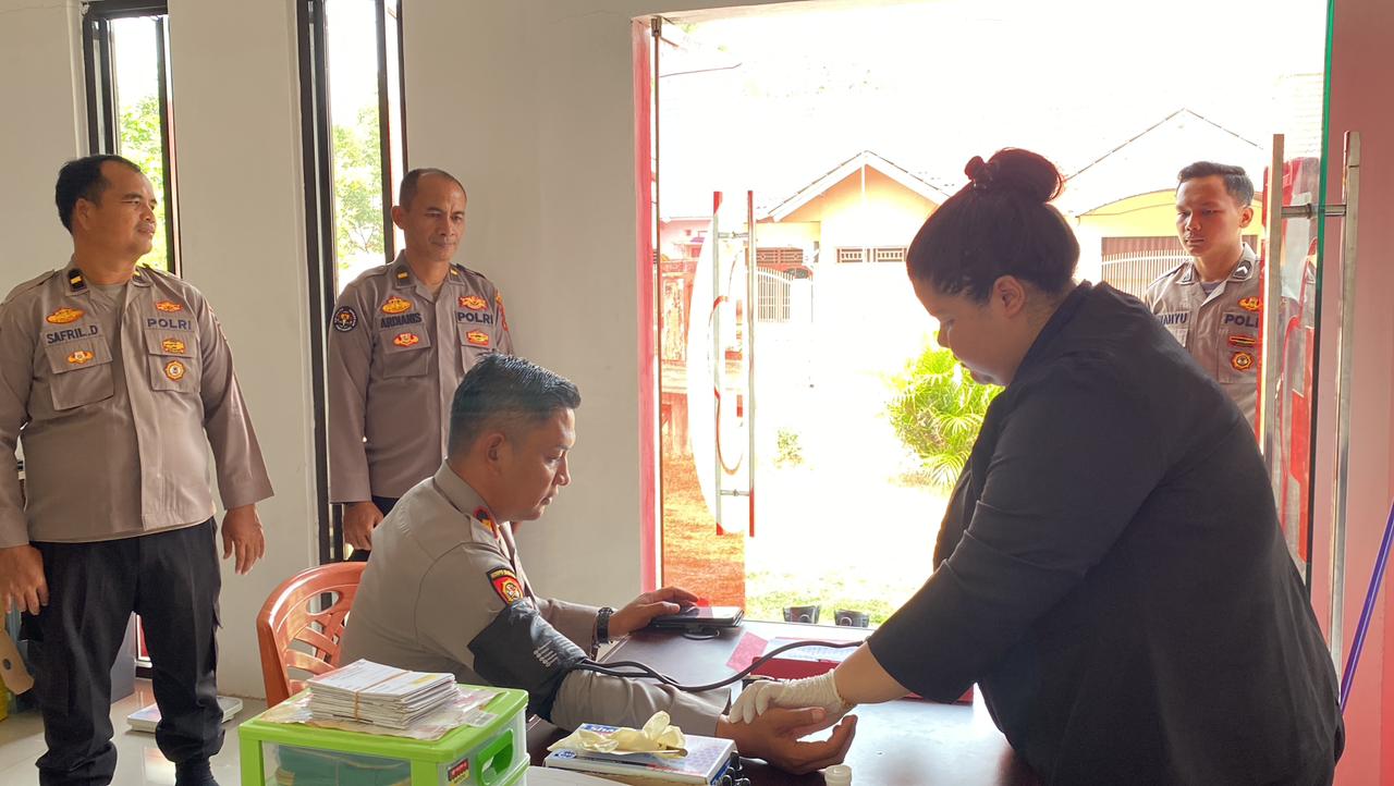 Sambut HUT ke-72 Humas Polri, Polres Bangka Barat Laksanakan Donor Darah