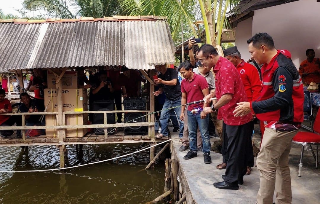 Lewat Lomba Mancing, Rudianto Tjen Wujudkan Keakraban Sesama Warga