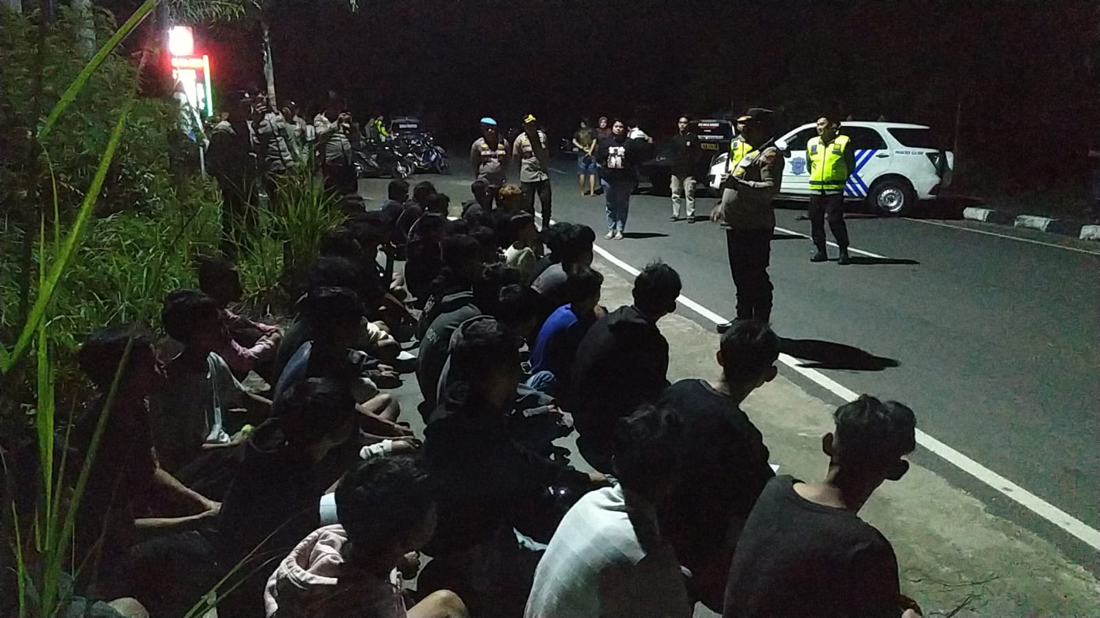 Balap Liar Lintas Timur Dibubarkan Polres, Puluhan Motor dan Remaja Ikut Diamankan