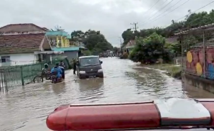 Hujan Lebat, Puluhan Rumah Warga di Riau Silip Terendam