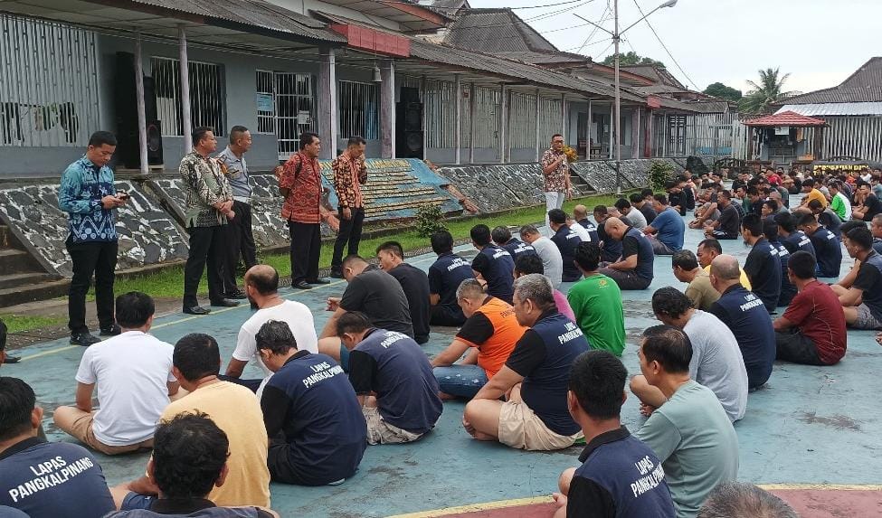 Perdana, Plt Kalapas Pangkalpinang Dian Artanto Sapa Warga Binaan