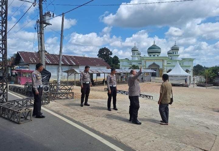 Tabligh Akbar Ustadz Abdul Somad di Desa Paku, Polsek Payung Pastikan  Kelancaran Acara 