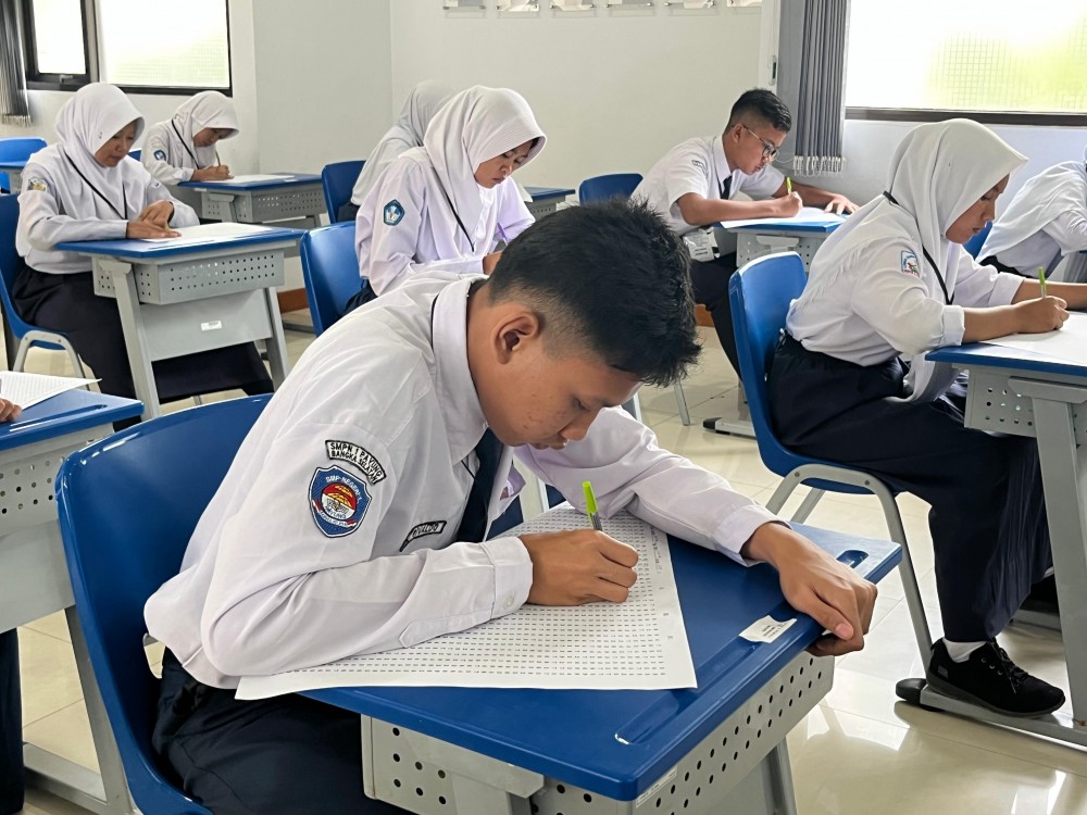 Para Peserta Seleksi Pemali Boarding School PT Timah Berjuang untuk Lulus