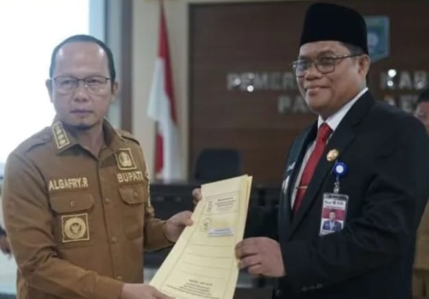 Dilantik Jadi Pj Sekda Bateng, Ini Tugas Syarifullah dari Bupati Algafry 