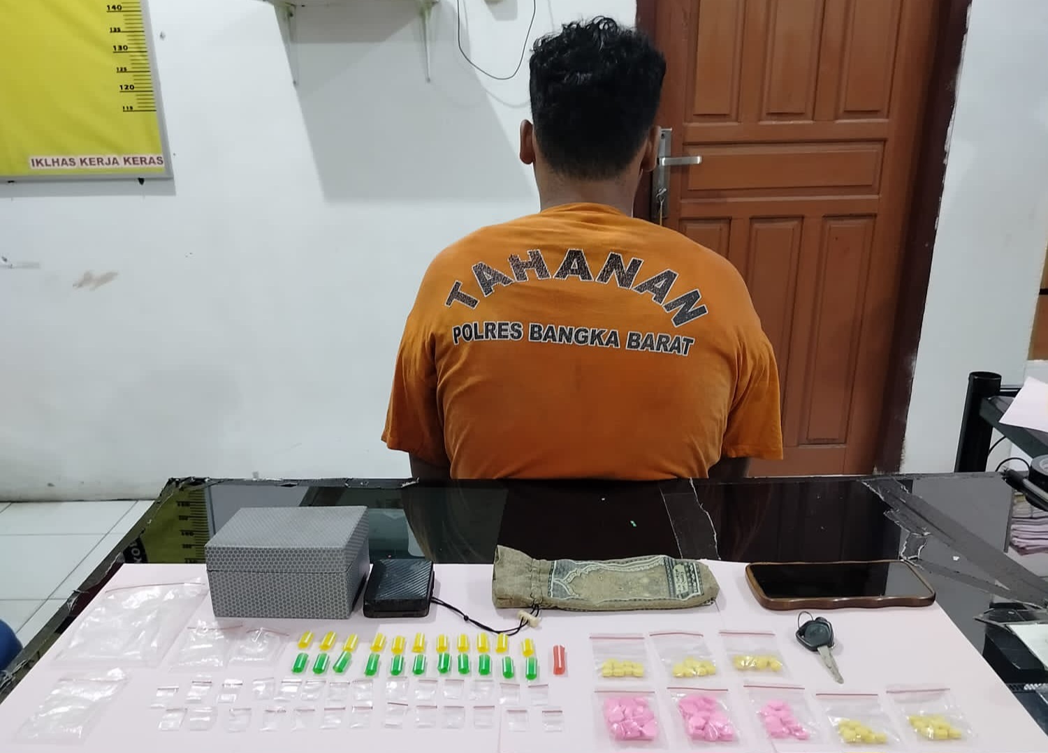 ABG Mentok Simpan Puluhan Paket Sabu dan Ratusan Butir Ekstasi