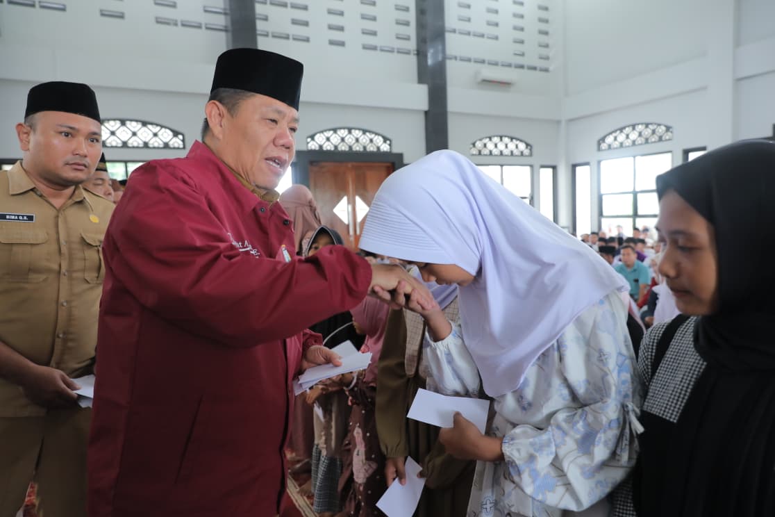 Gubernur Hidayat Ajak Jamaah Teladani Akhlak Nabi Muhammad SAW