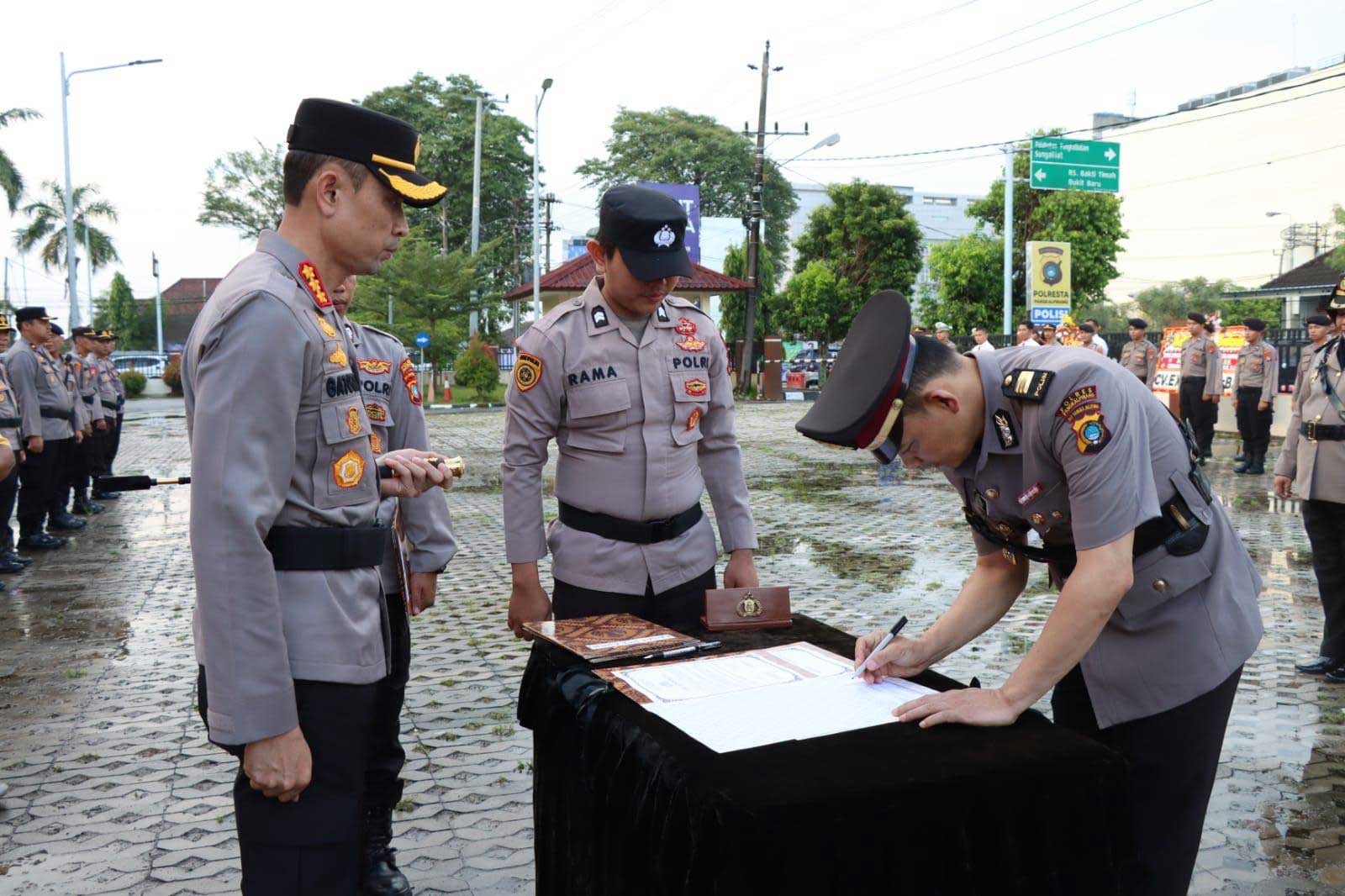 Empat Perwira Polresta PGK Berganti 