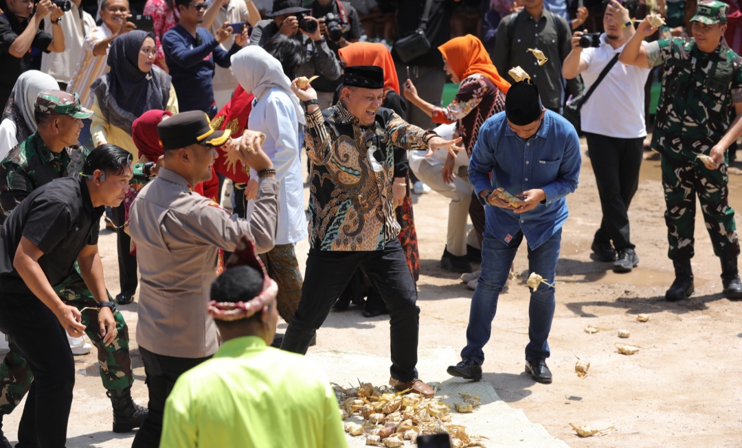 Festival Perang Ketupat Tempilang 2026 Meriah, Pemprov Babel Tegaskan Komitmen Pelestarian Budaya