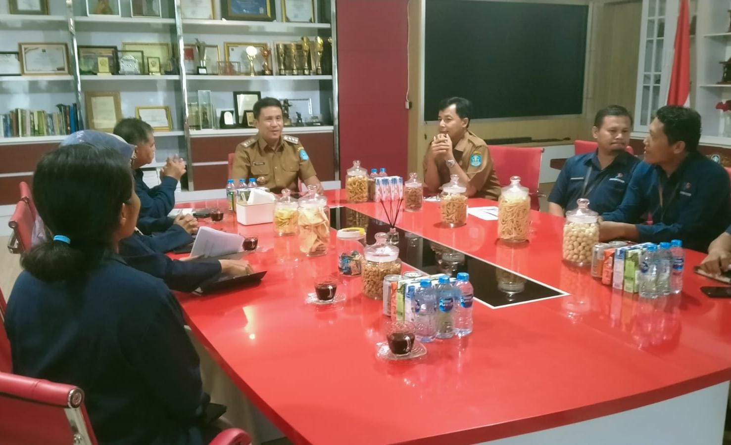 Bupati Fery Ketemu BPS Bangka: Pengangguran Turun, Tapi Kemiskinan Naik 