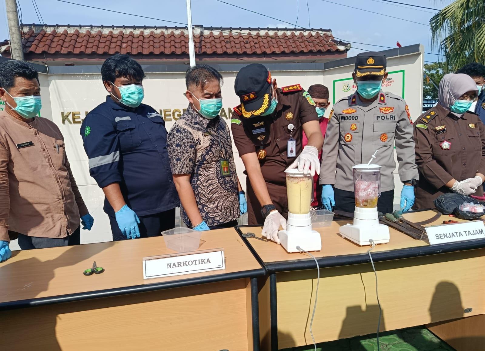 Sabu diblender, Sajam Dipotong