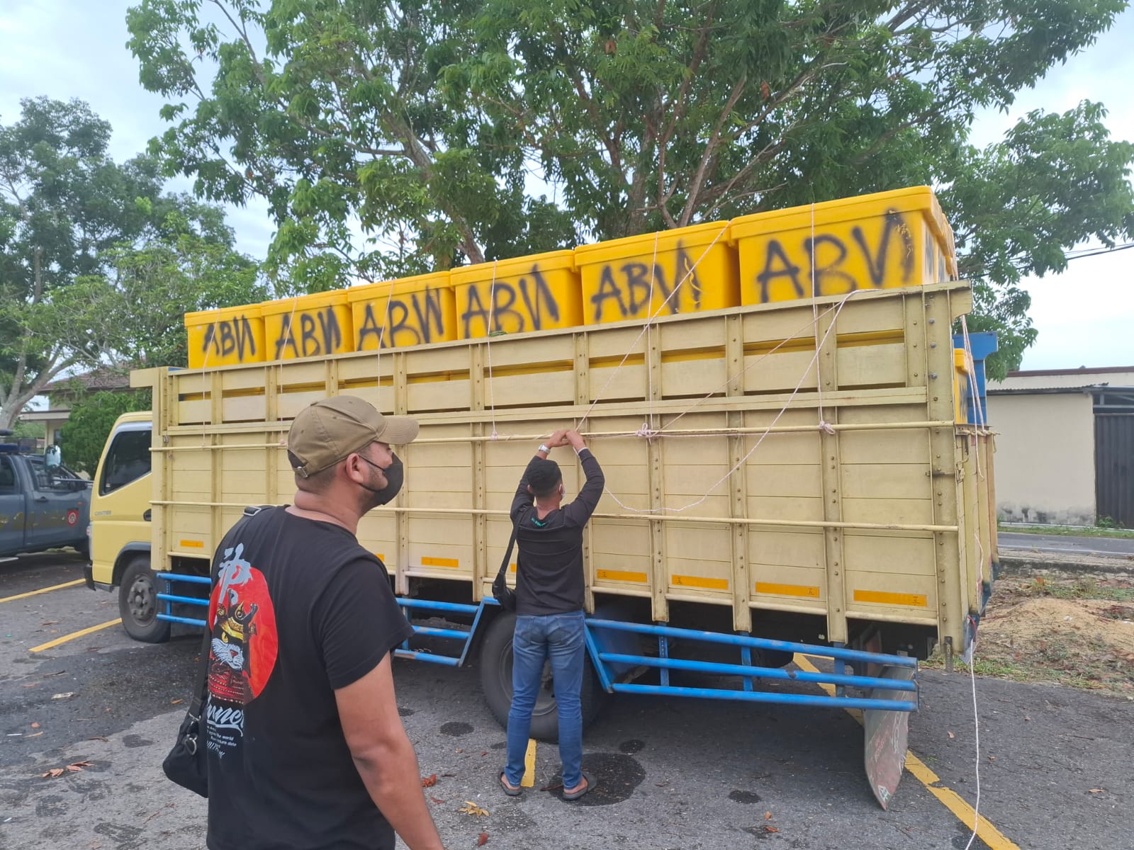 Kasus Pengangkutan Ratusan Balok Timah Dalam Fiber Ikan di Pelabuhan Tanjung Kalian, 2 Orang Jadi Tersangka