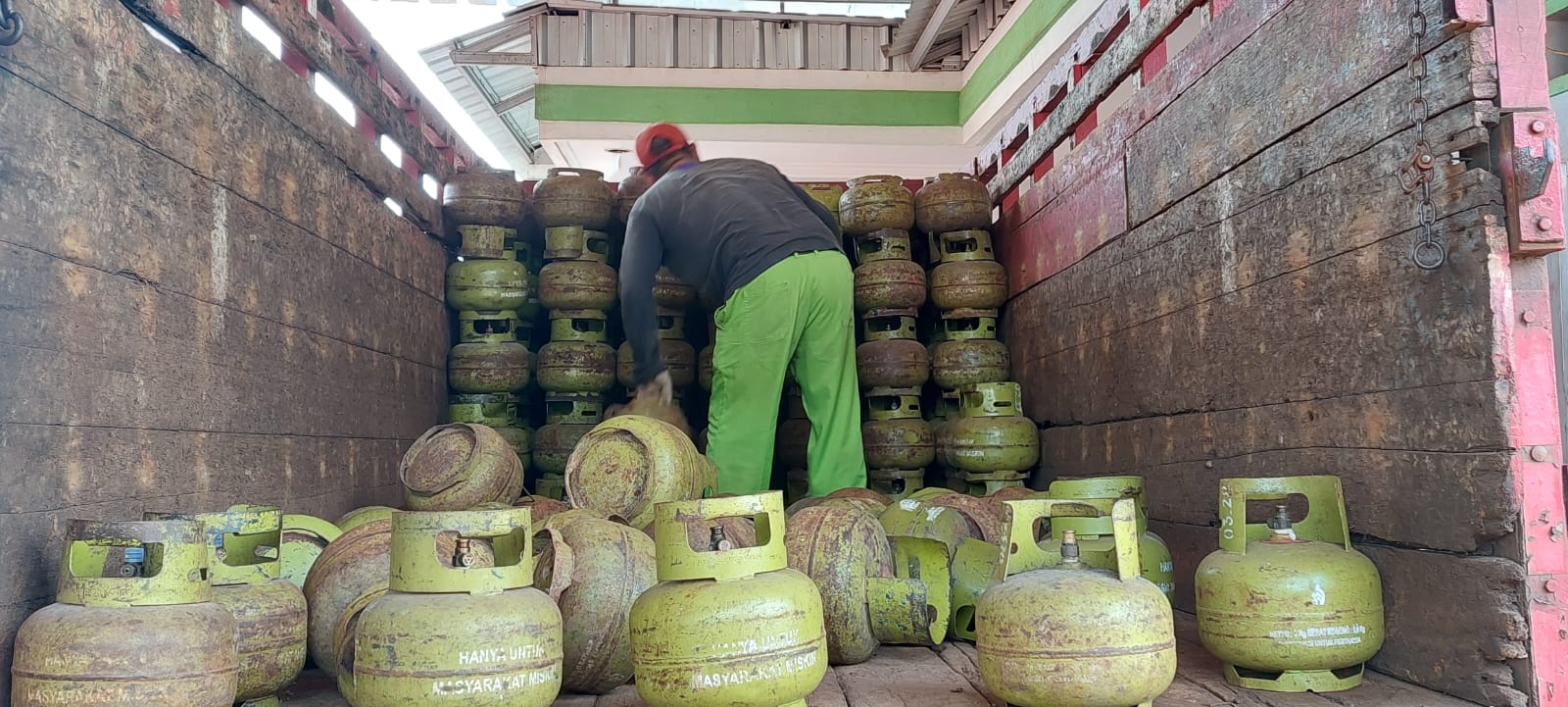 Susahnya Cari LPG 3 Kg, Sudah Antri Tetap Tak Kebagian