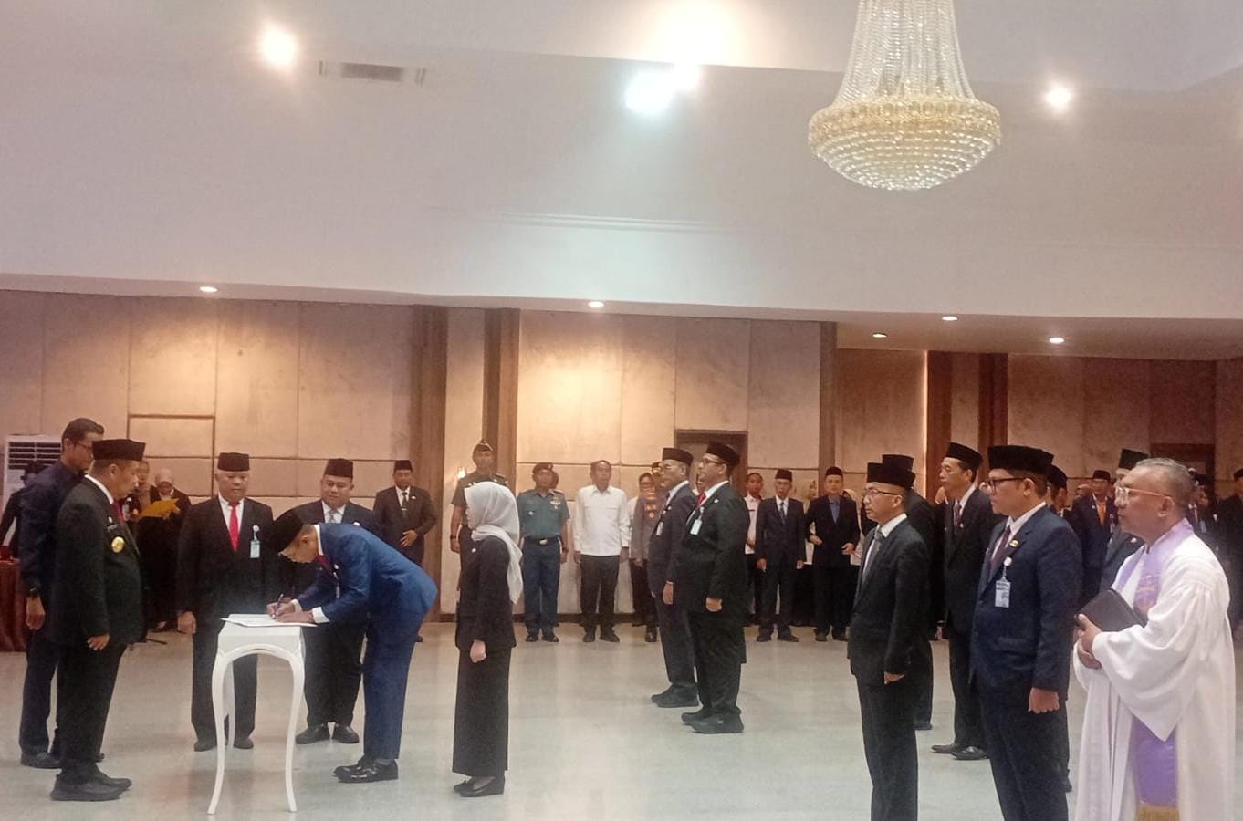 ​Integritas Tanpa Mahar, Gubernur Hidayat Lantik 6 Pejabat Eselon II Ini
