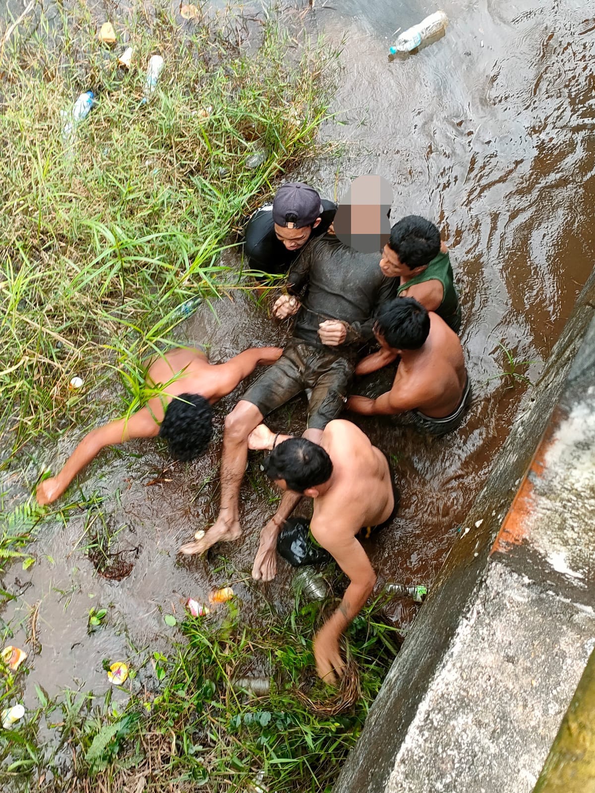 Warga Temukan Jasad Pria di Bawah Jembatan Tambang Enam