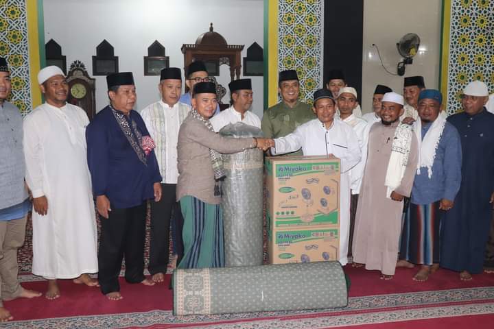 Safari Ramadan di Masjid Kenanga, Bupati Mulkan Ajak Tingkatkan Ketakwaan Kepada Allah SWT 