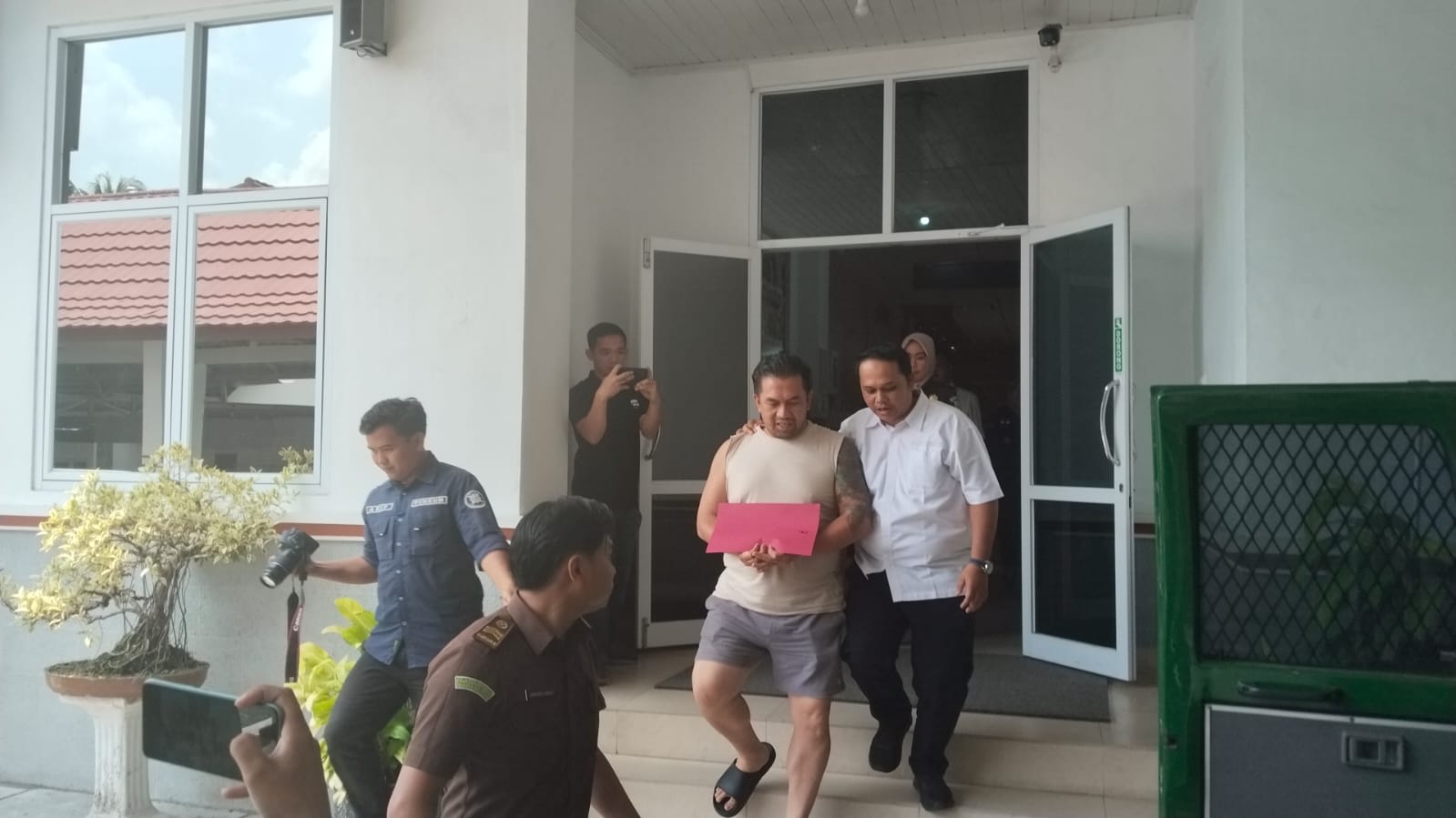 Oknum Pengacara AK Tahap Dua, Kejari Tahan Langsung ke Lapas