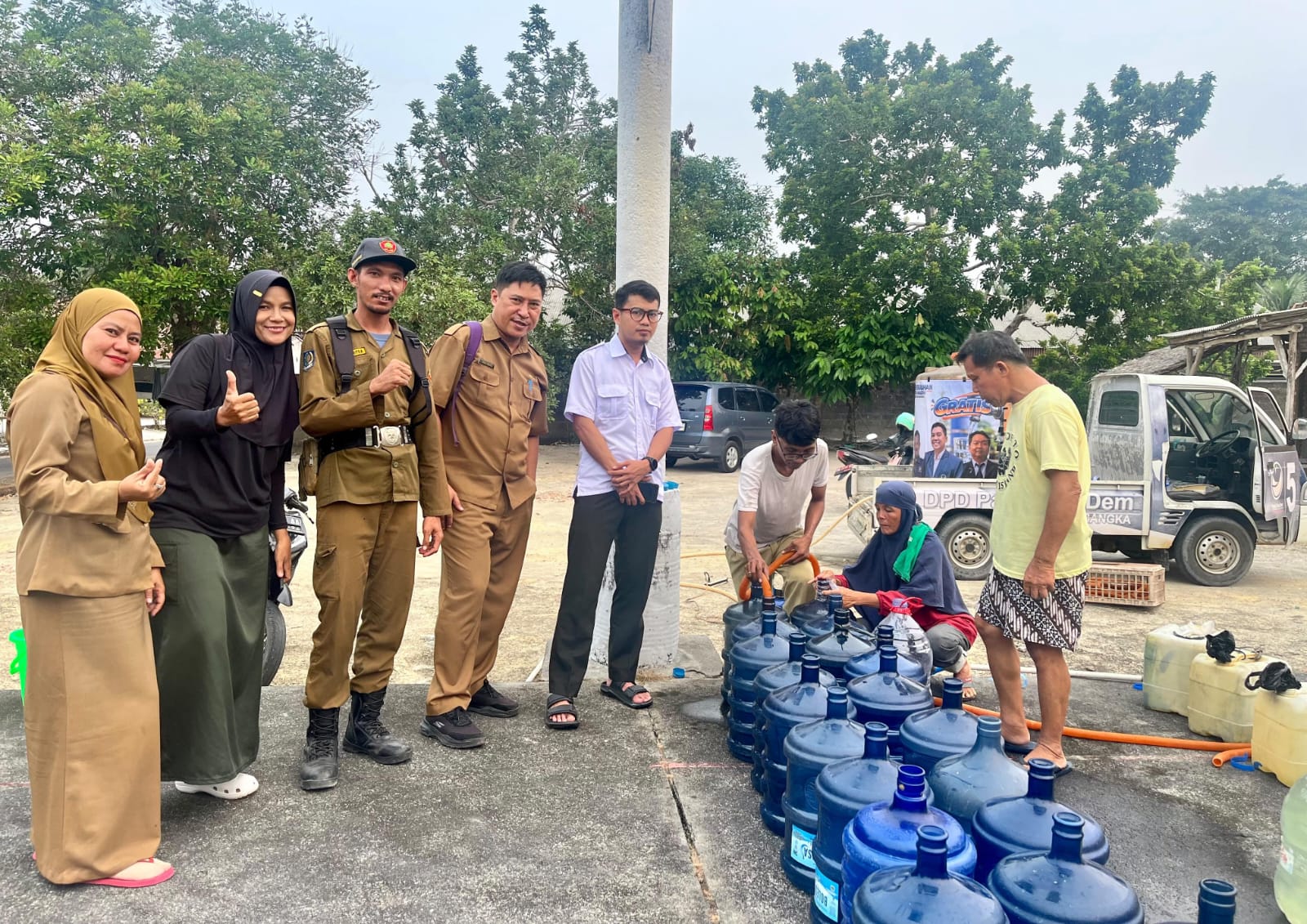 ​Bantu Warga Terdampak Kemarau, Lingkungan Sudimampir Distribusikan Air Bersih Gratis