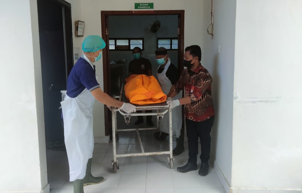 Tidak Ditemukan Tanda Kekerasan Pada Jenazah Perempuan Tergantung, Surat Wasiat Mengungkap Penyebabnya