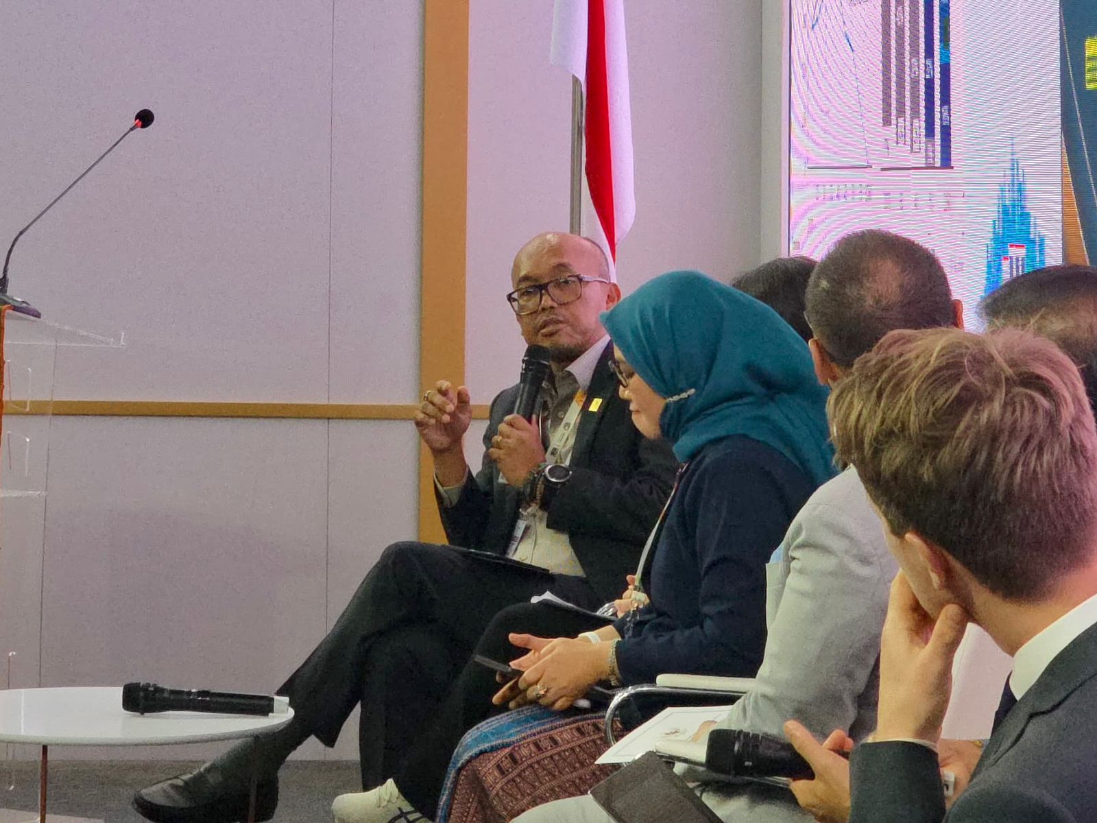 PLN Perkuat Jalur Menuju Pasar Karbon Global Melalui Investasi Transisi Energi