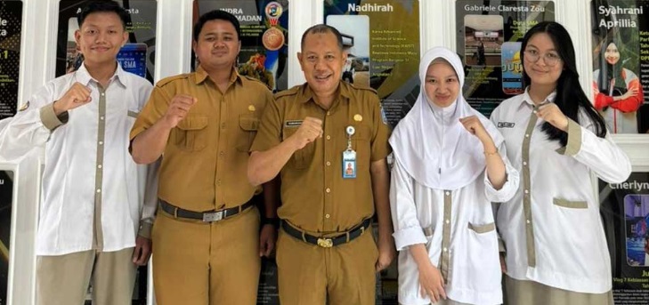 3 Siswa Terbaik SMAN 1 Manggar Wakili Babel pada LDBI Nasional 2025 di Yogyakarta