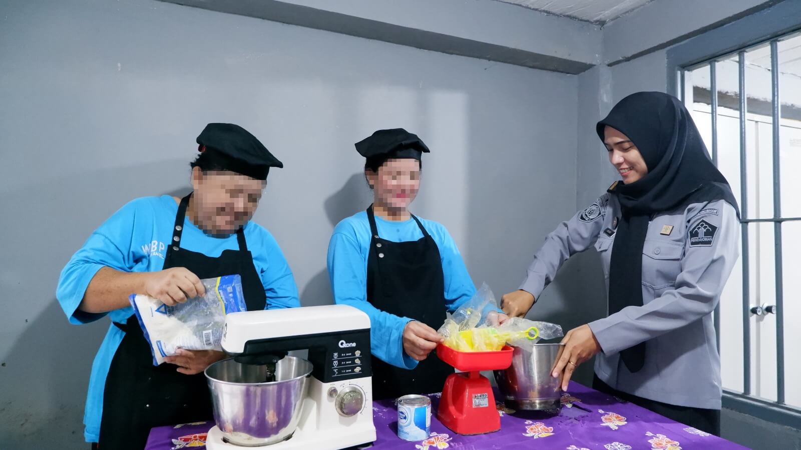 Kue Buatan WBP Lapas Perempuan Pangkalpinang Siap Ramaikan Momen Lebaran