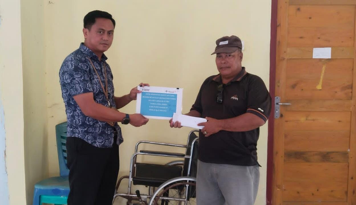 Ringankan Biaya Pengobatan Warga, PT Timah Tbk Serahkan Bantuan Biaya Pengobatan untuk Masyarakat Karimun