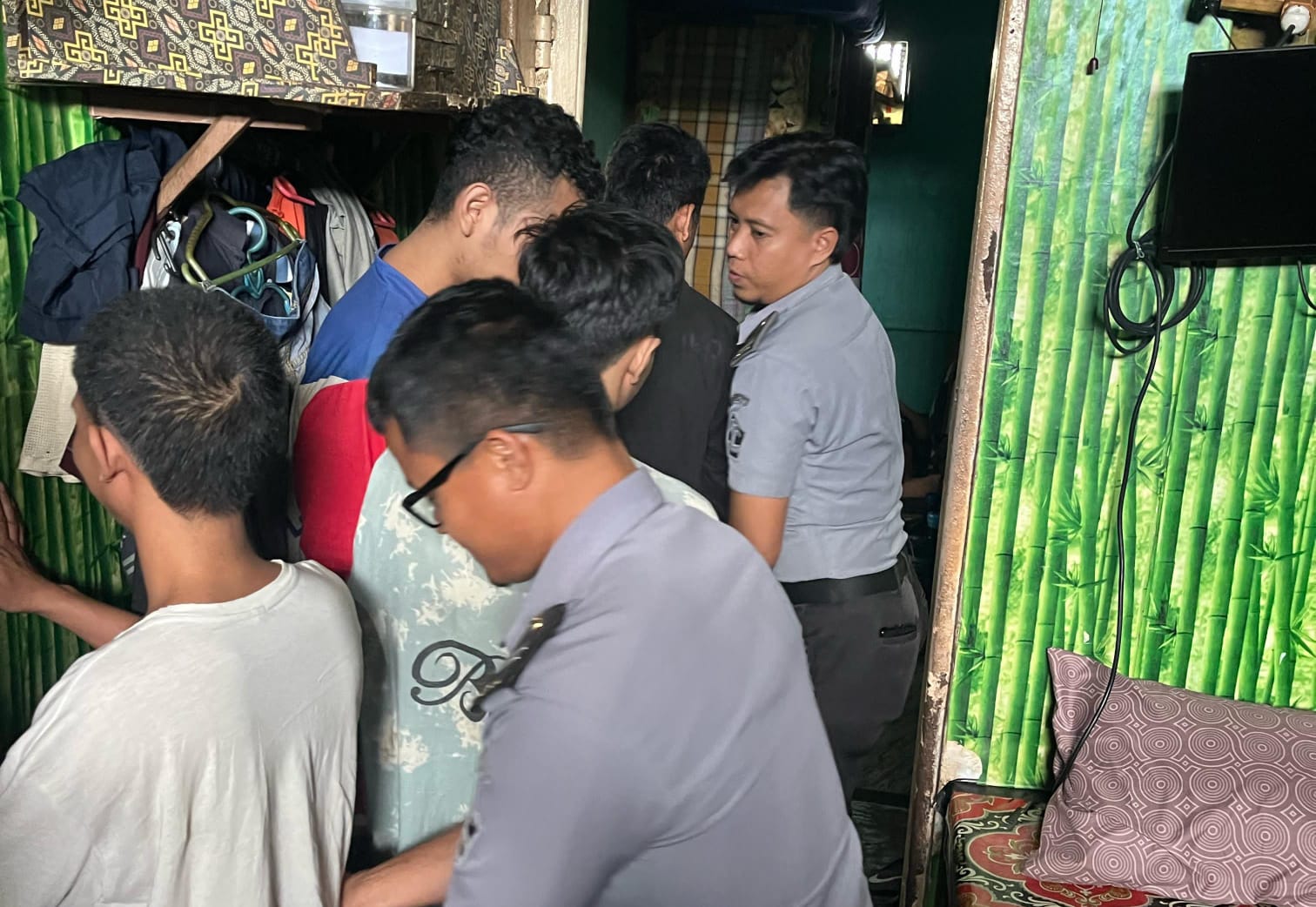 Lapas Narkotika Pangkalpinang Kembali Geledah Kamar Hunian Warga Binaan, Temukan Botol Beling hingga Korek Gas