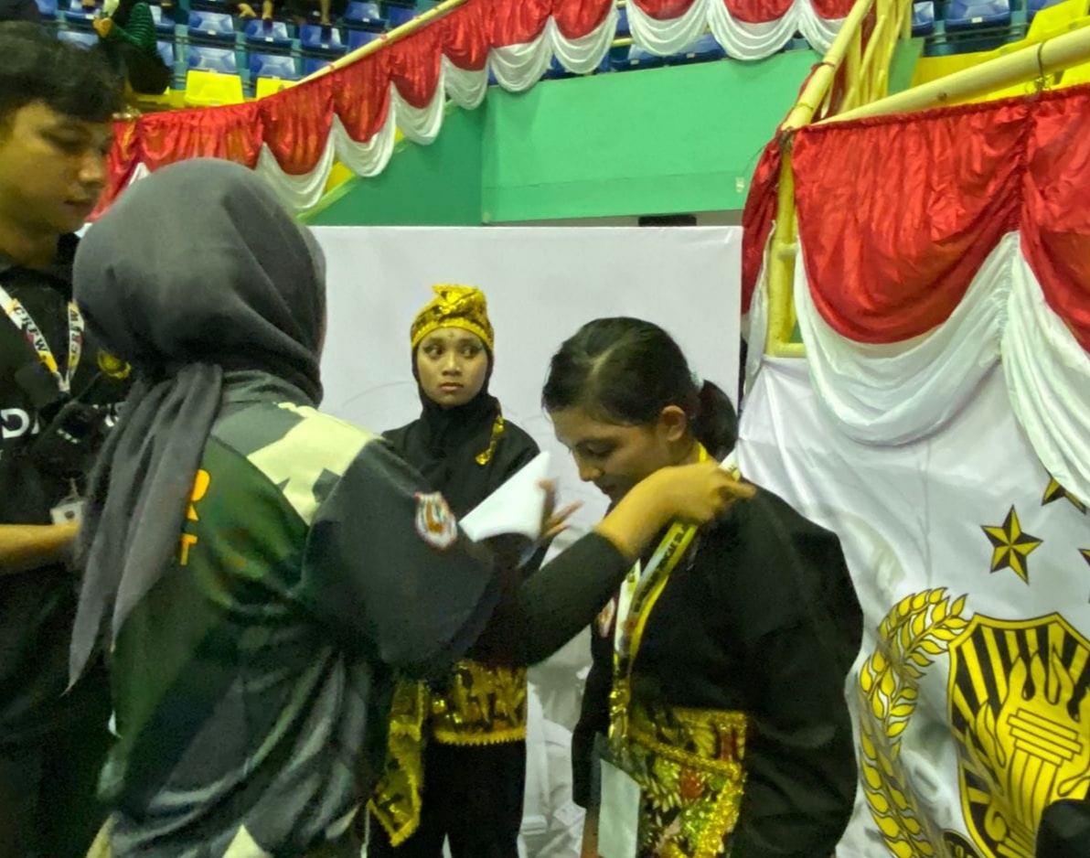 Pendekar Asal Babar Varisha Adhylia Raih Emas Pencak Silat Kapolri Cup 1