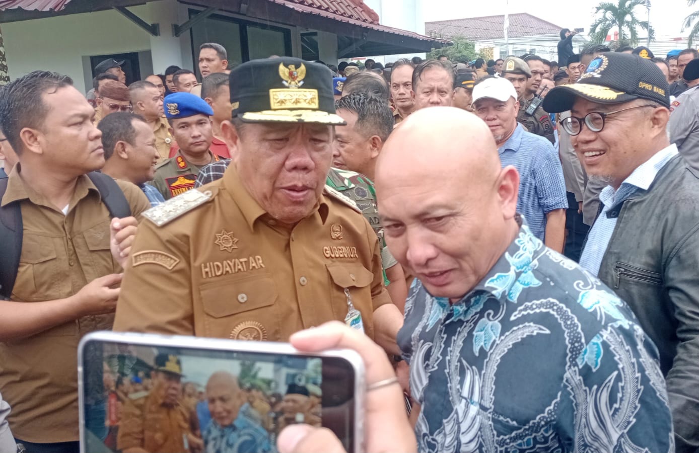 Temui Massa Aliansi Masyarakat Penambang, Ketua DPRD Babel Targetkan Pengesahan Perda WPR Segera Rampung