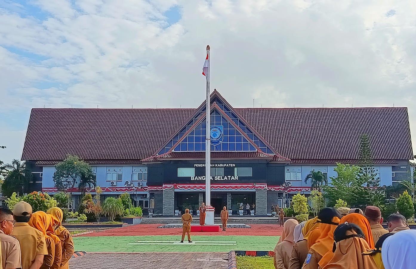 Upacara Apel Peringatan Harganas ke 33, Ini Pesan yang Disampaikan Debby 