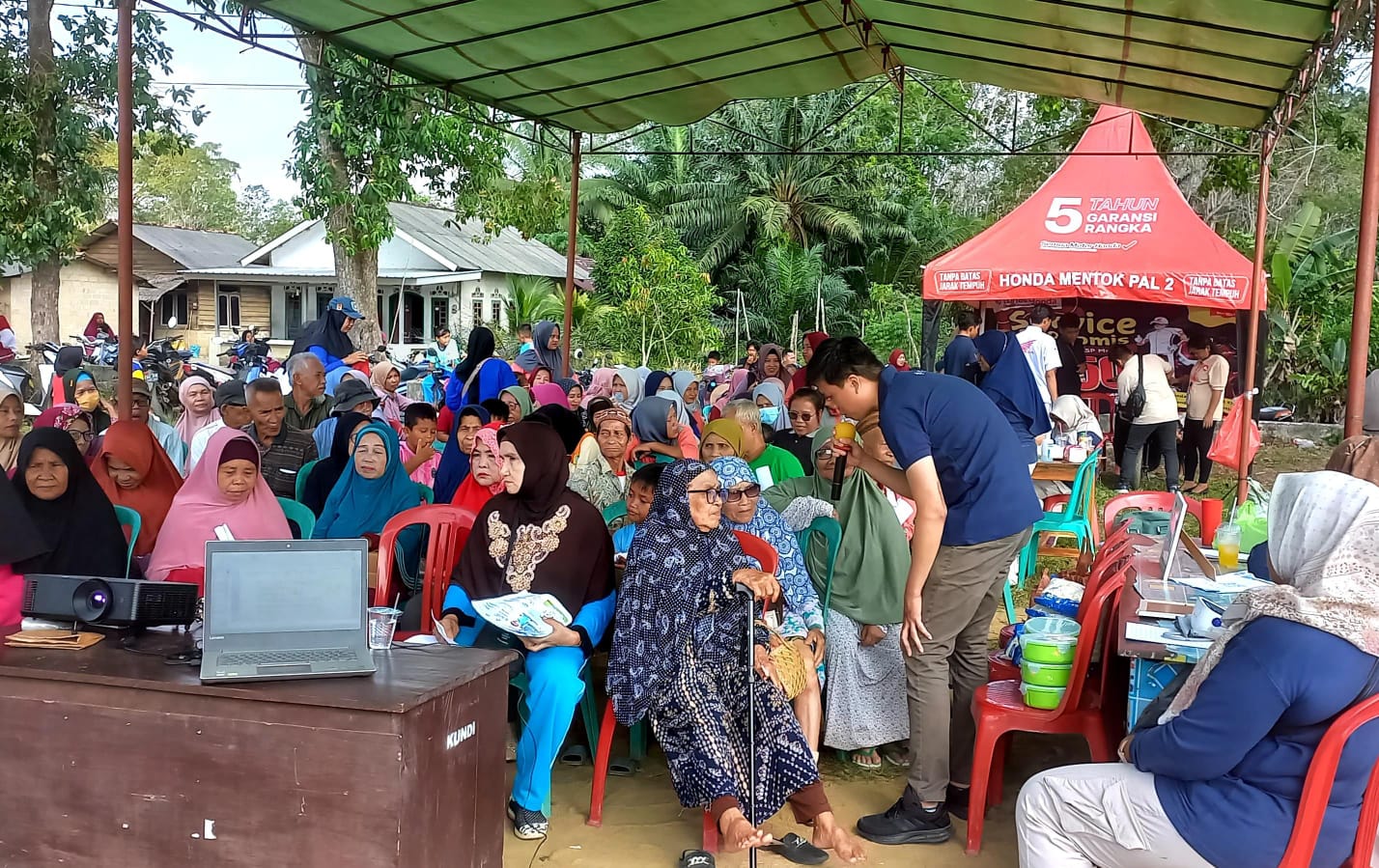 RSBT Mentok Gelar Bakti Sosial di Desa Kundi