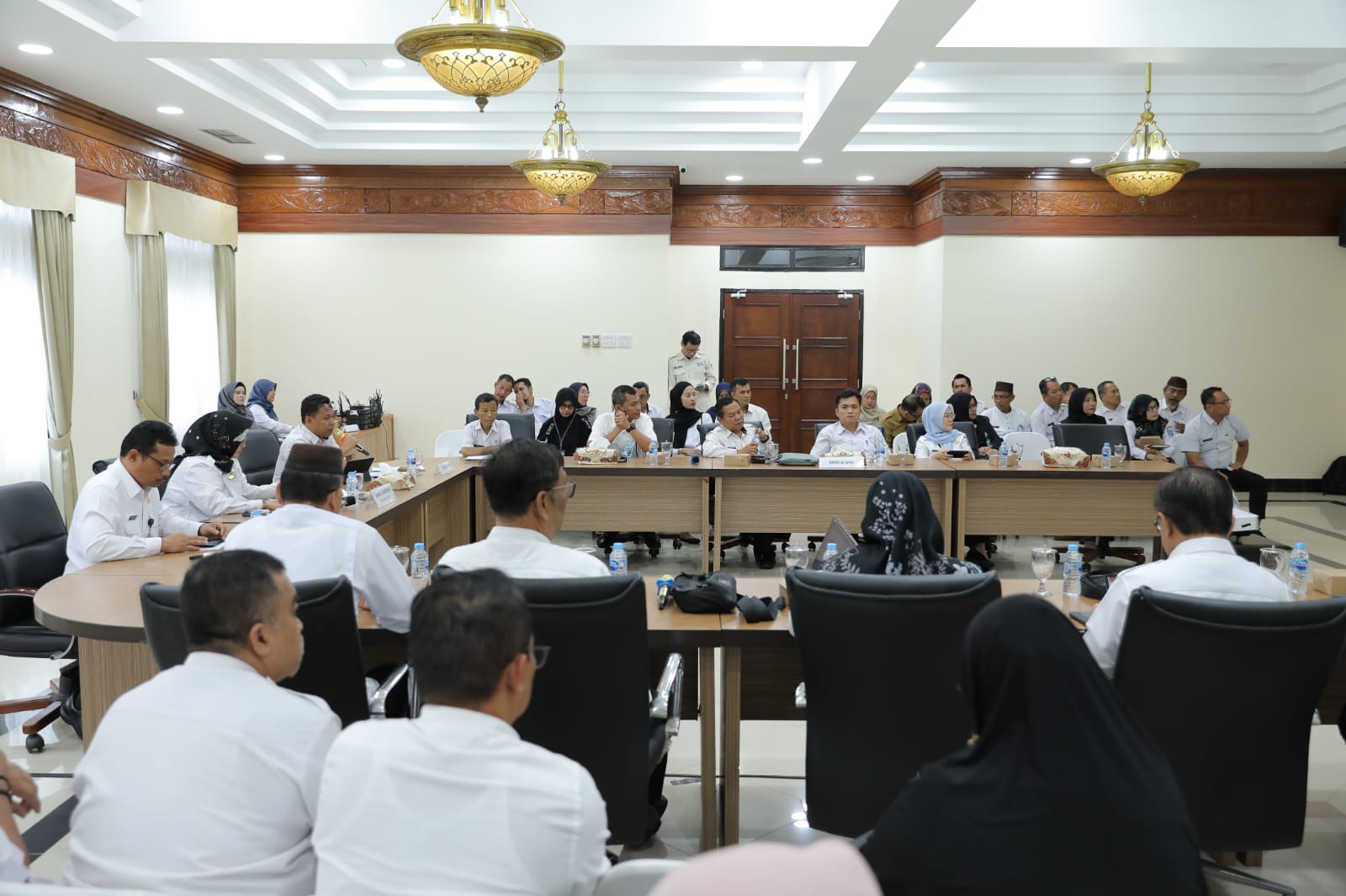 Wagub Hellyana Pimpin Rapat Pembahasan RPJMD Babel 2025-2029