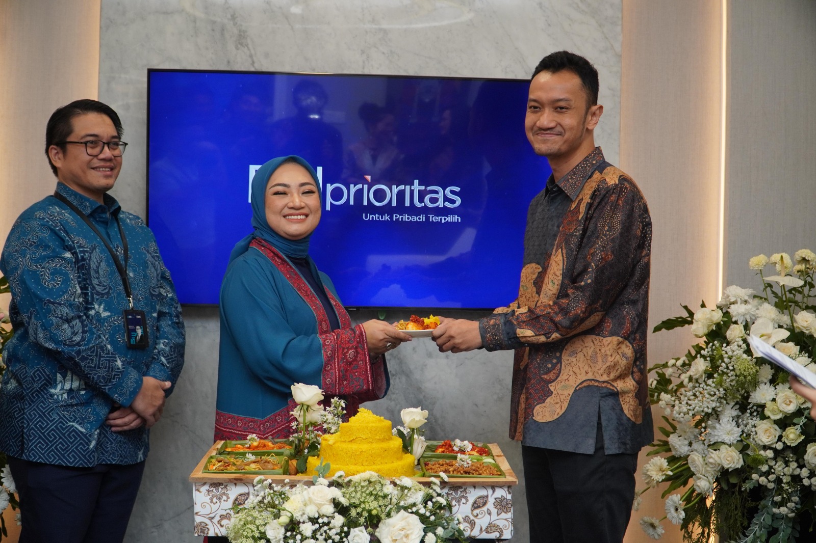 Resmikan Sentra Layanan Prioritas di Cirebon, Kini BRI Miliki 43 Lokasi Layanan Premium di Indonesia