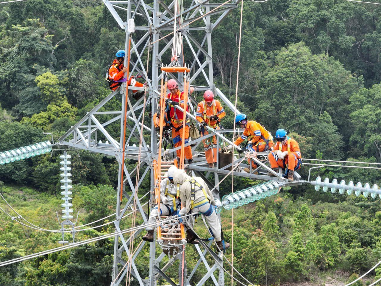 Jelang Hari Kesaktian Pancasila, PLN Jaga Keandalan Listrik Tegangan Tinggi Tanpa Padam