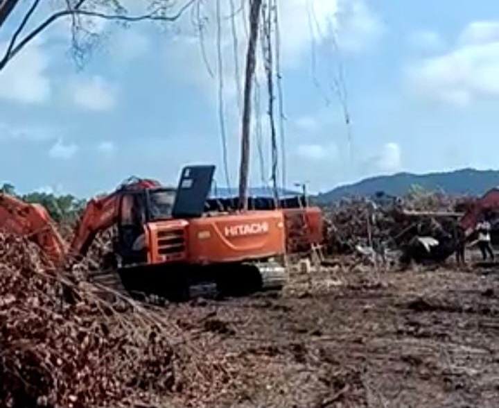 Puluhan Masyarakat Tanjung Labu Minta Penghentian Sementara Aktivitas Perluasan Lahan Perkebunan Sawit