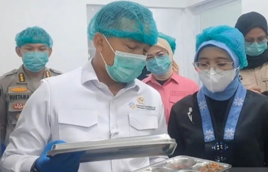 Tinjau SPPG Pangkalpinang, Mendukbangga Pastikan Kualitas MBG 3B