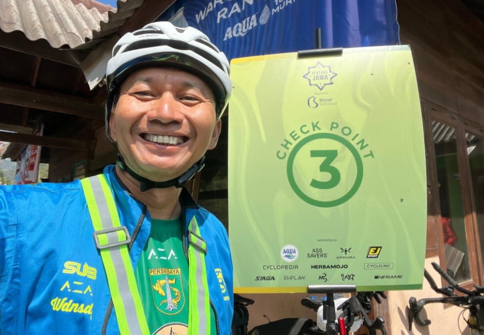 Presiden Persebaya Tuntaskan Tantangan Bentang Jawa 2025, Bersepeda 1.500 KM dari Pantai Carita ke Banyuwangi