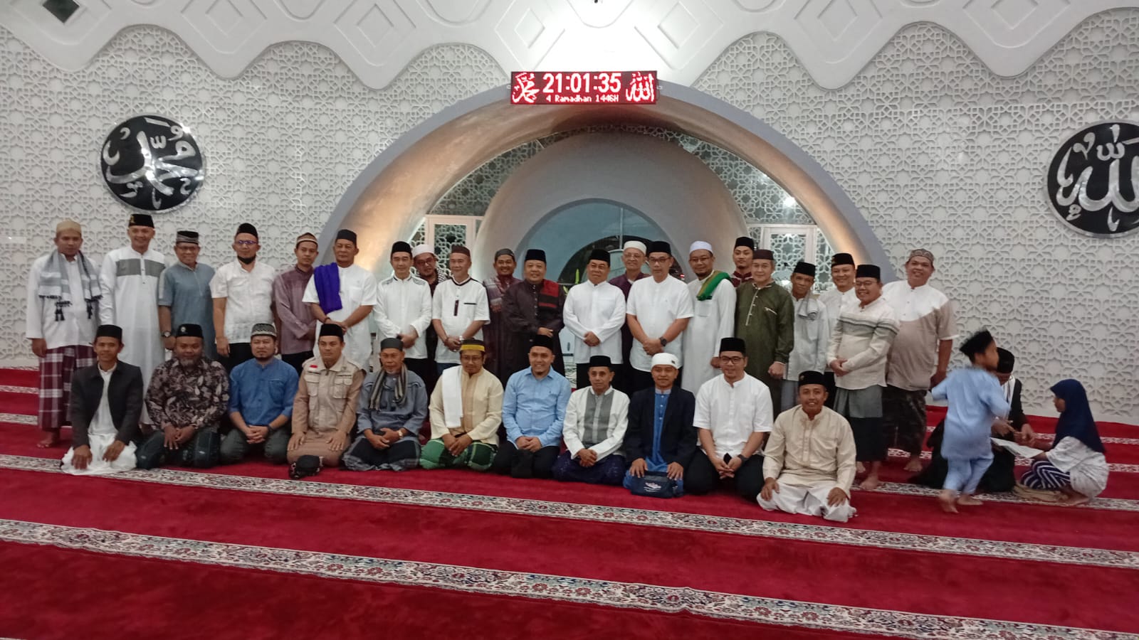 Pj.Walikota Safari Ramadan ke Masjid Kubah Pangkalpinang   