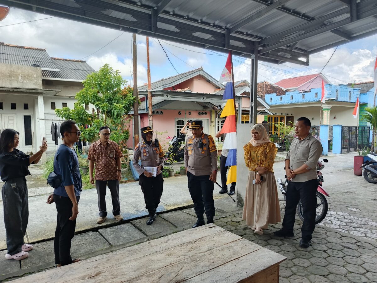 Kapolresta Pangkalpinang Bersama KPU Cek TPS dan Lokasi Rawan Banjir Jelang Pencoblosan