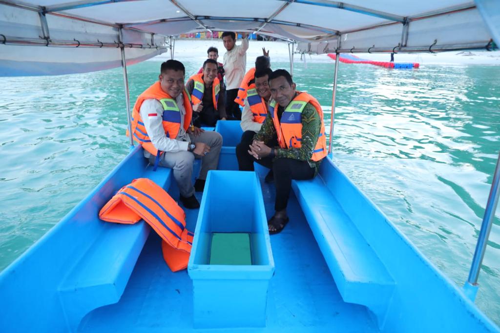 Uji Coba Perahu Wisata, Pj Gubernur Babel: Mari Jaga Lingkungan