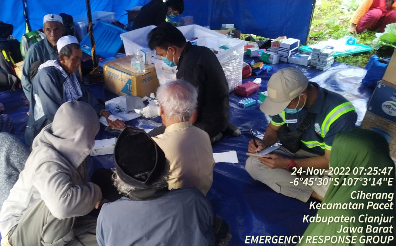 ERG PT Timah Tbk Bersama Satgas Bencana BUMN Gotong Royong Bantu Korban Gempa Cianjur 