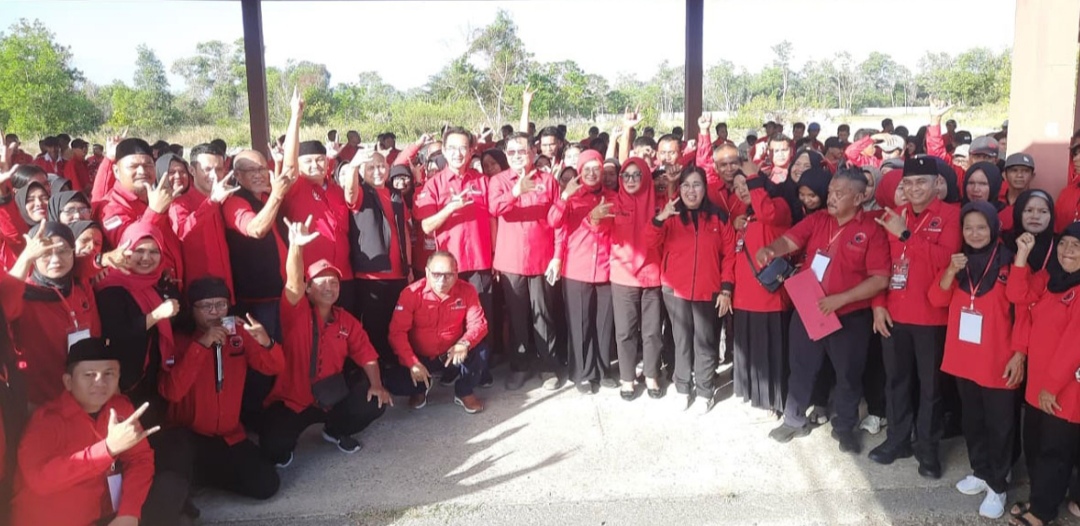 Pengurus PAC PDIP se-Beltim Dilantik, Didit Srigusjaya Tegaskan Konsolidasi hingga Tingkat Dusun
