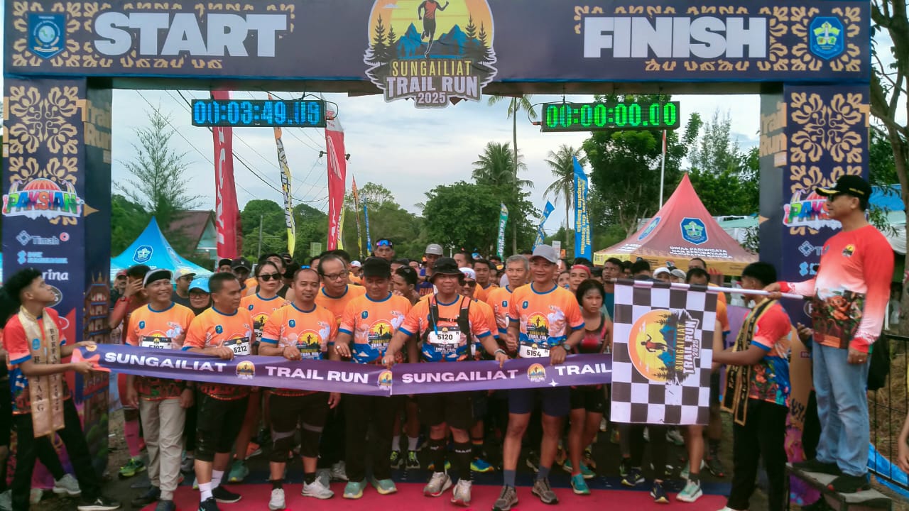 Sungailiat Trail Run 2025: 400 Pelari Ramaikan Kawasan Exsotik Matras
