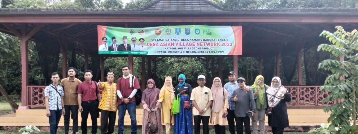 Penasaran Madu Pahit, Turis 9 Negara Datangi Hutan Pelawan