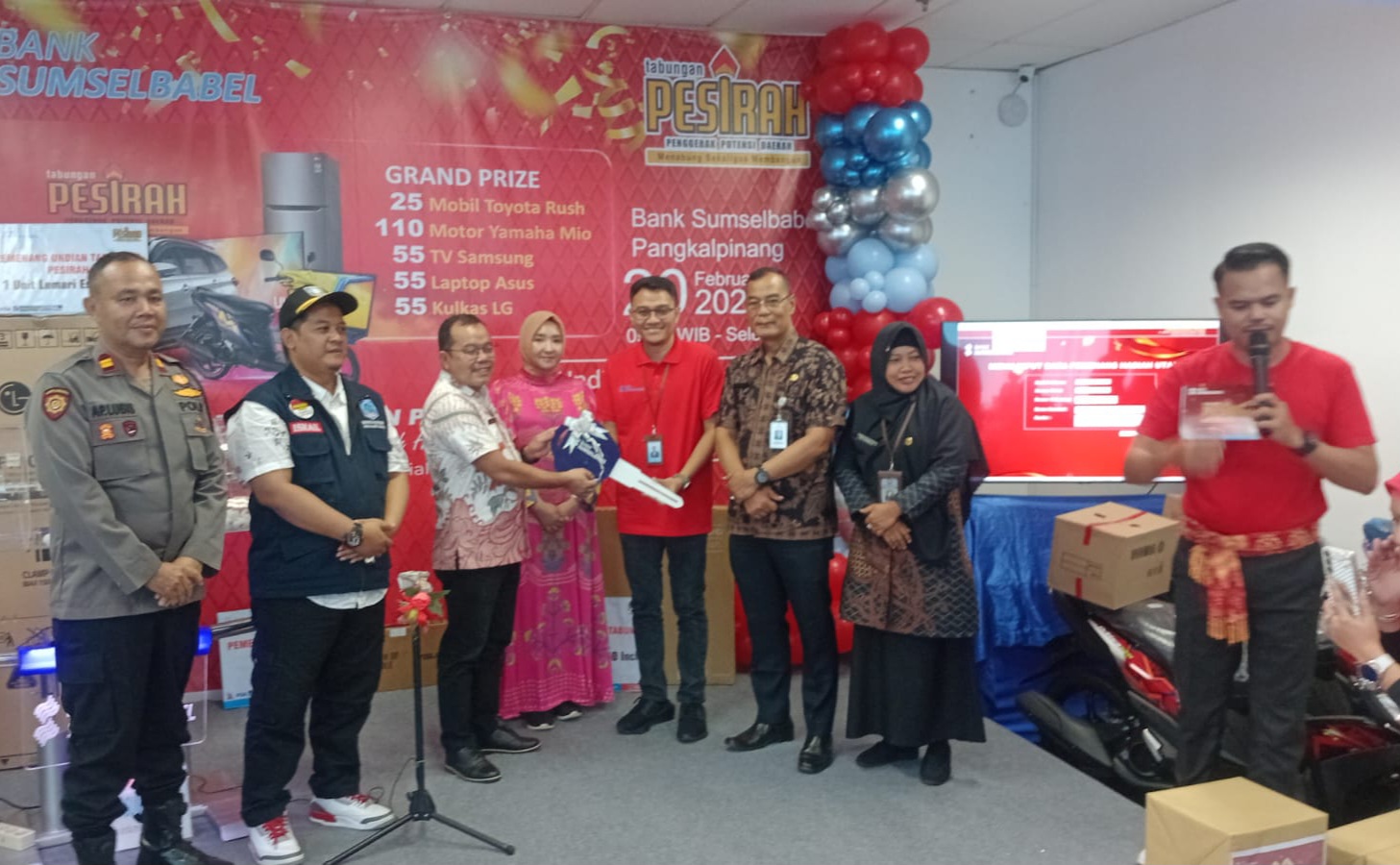 Untungnya Novisari, Nabung Pesirah BSB Pangkalpinang, Dapat Hadiah Toyota Rush