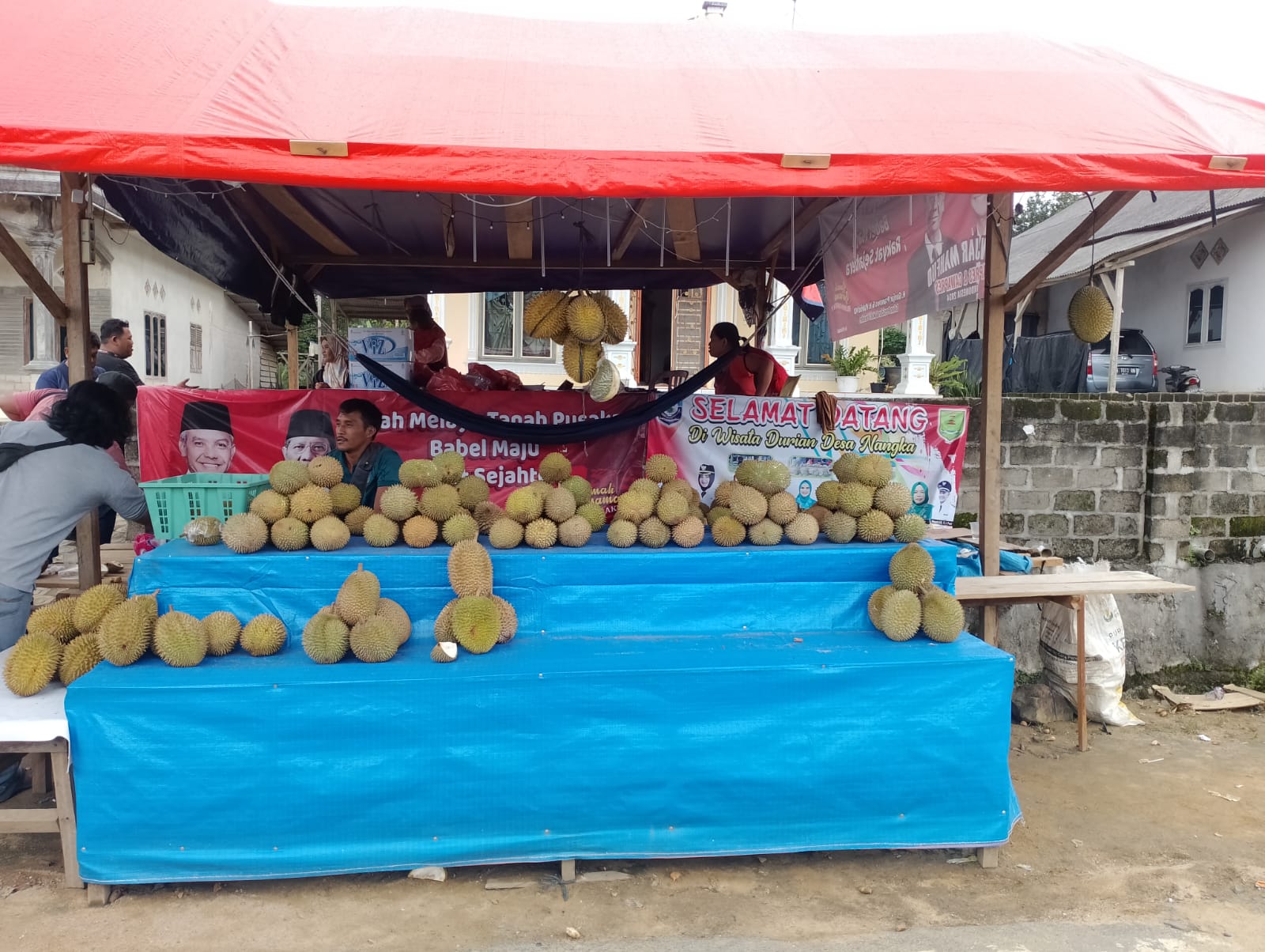 Durian Jantung Jadi Favorit, Pedagang Ini Raup Belasan Juta