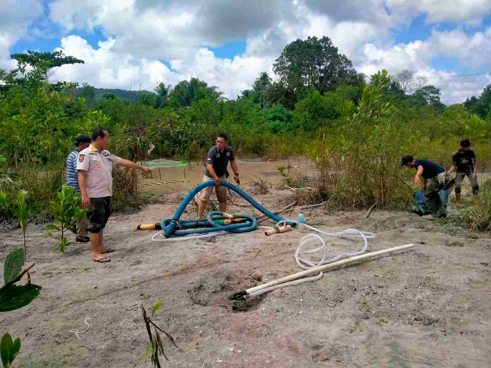 Lahan Untuk Terminal Sungailiat Dirambah Penambang Liar