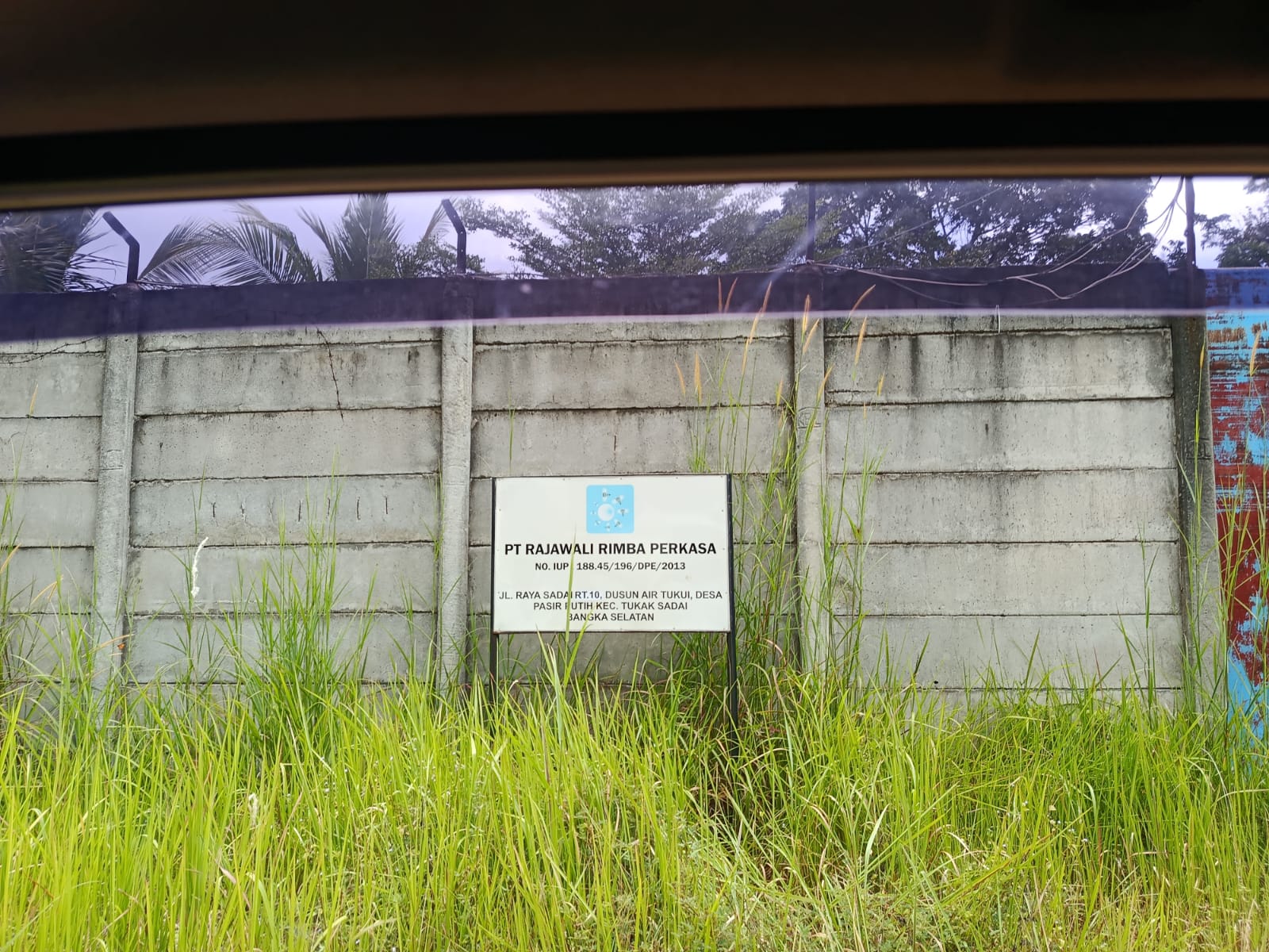 Ini Penampakan Gudang Diduga Asal Timah Balok yang Diamankan oleh Satlap Tricakti 