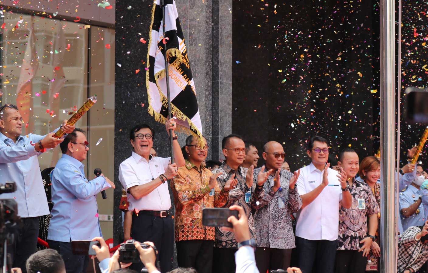 Yasonna Lepas Keberangkatan 31 Bus Mudik Bareng Kemenkumham