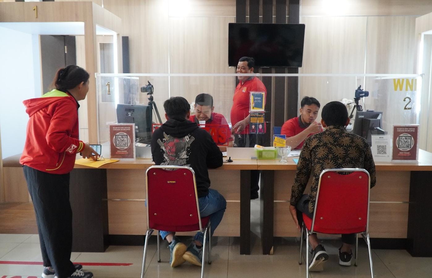 Peringati Hari Bhakti Imigrasi ke-75, Imigrasi Pangkalpinang Buka Layanan Paspor Simpatik Akhir Pekan